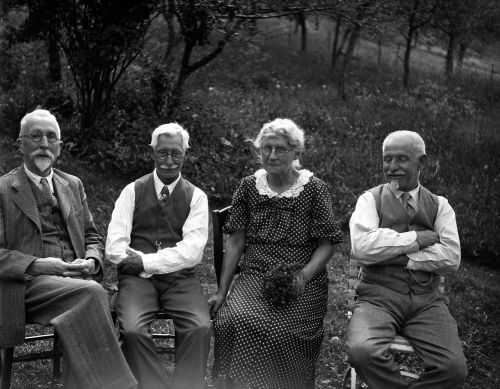 <p>Edouard HERING (à droite) 1877-1959</p>